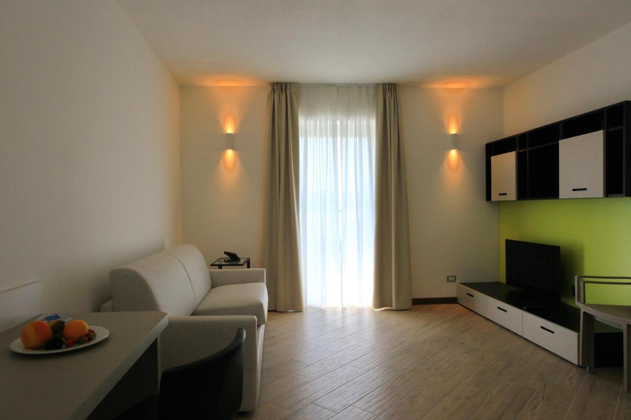 أنغيرا Hotel Ponti المظهر الخارجي الصورة