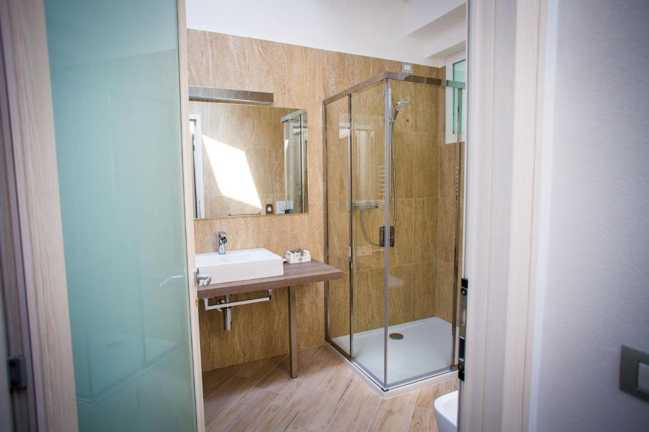 أنغيرا Hotel Ponti المظهر الخارجي الصورة