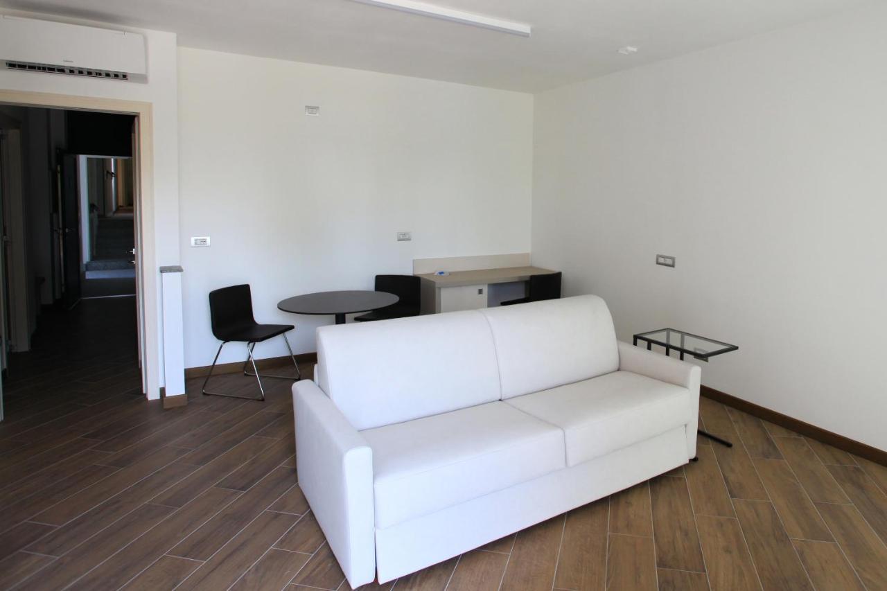 أنغيرا Hotel Ponti المظهر الخارجي الصورة